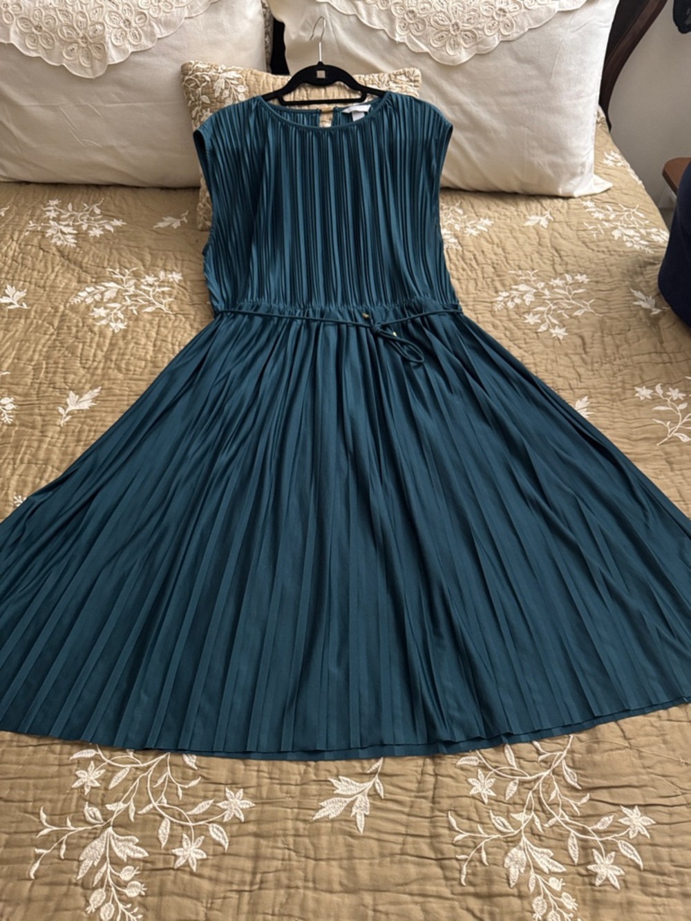 H&M Teal Pleated Sleeveless Midi Dress - Picture 4 of 4